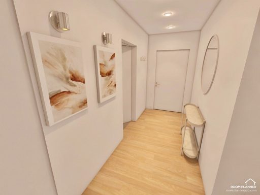 Heller Flur mit Holzfußboden, abstrakten Bildern und einem runden Spiegel an der Wand.